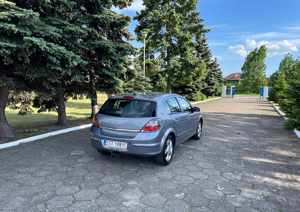 Opel Astra cena 14000 przebieg: 199080, rok produkcji 2004 z Kłecko małe 92